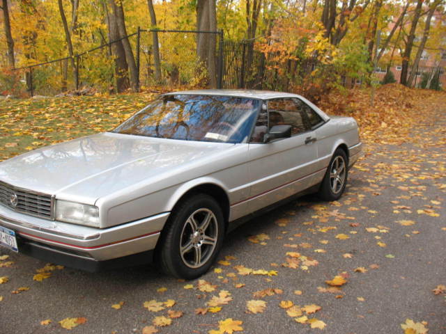 1990 Cadillac Allante leather