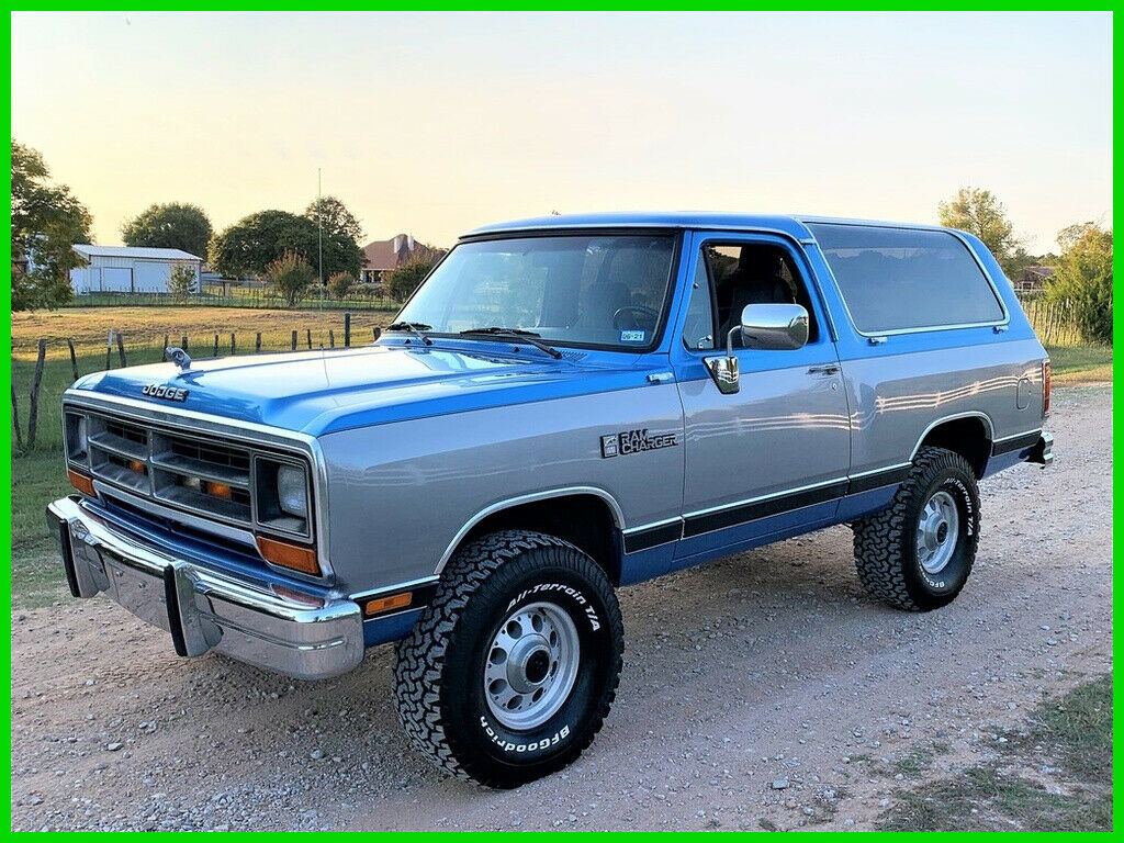 1990 Dodge Ramcharger Dodge Ram Charger LE 150, Loaded, No Reserve, 4WD
