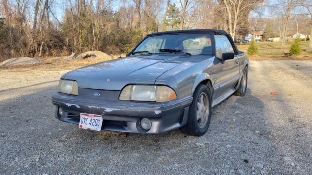 1990 Ford Mustang convertible