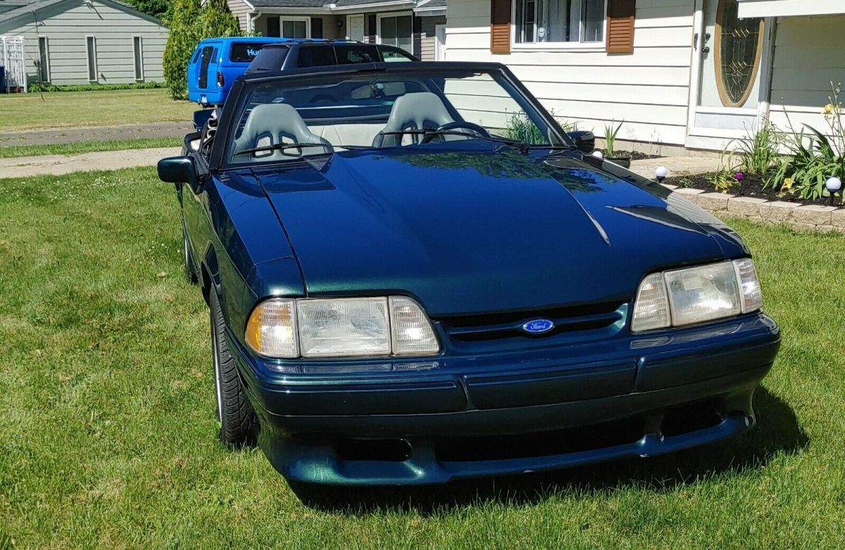 1990 Ford Mustang LX
