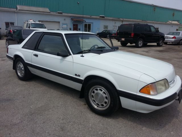 1990 Ford Mustang LX Notchback 5.0 5 Speed
