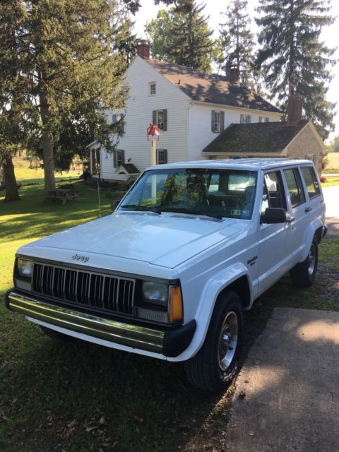 1990 Jeep Cherokee Pioneer
