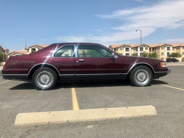 1990 Lincoln Mark Series 2-door coupe