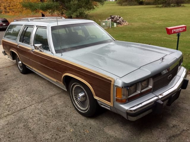 1990 Ford Country Squire LTD COUNTRY SQUIRE