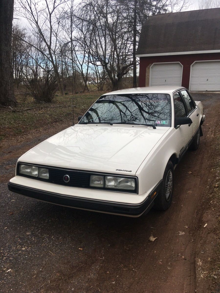1990 Pontiac 6000 LE