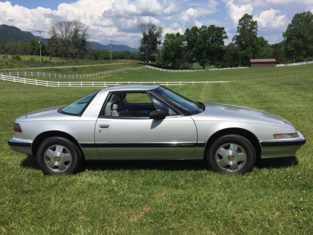 1990 Buick Reatta 2 DR Coupe