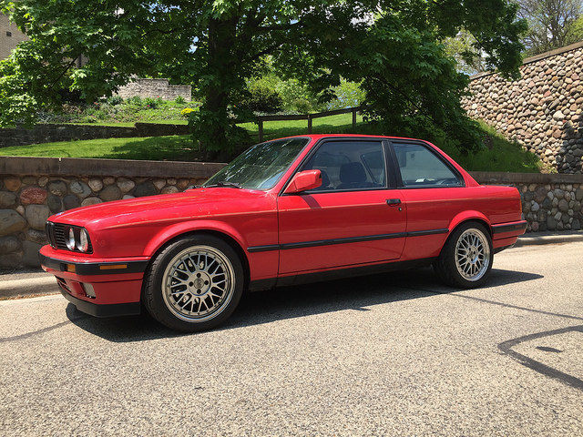 1991 BMW 3-Series 1991 318iS M62B44 V8 Swap 6 Speed OBDII E30