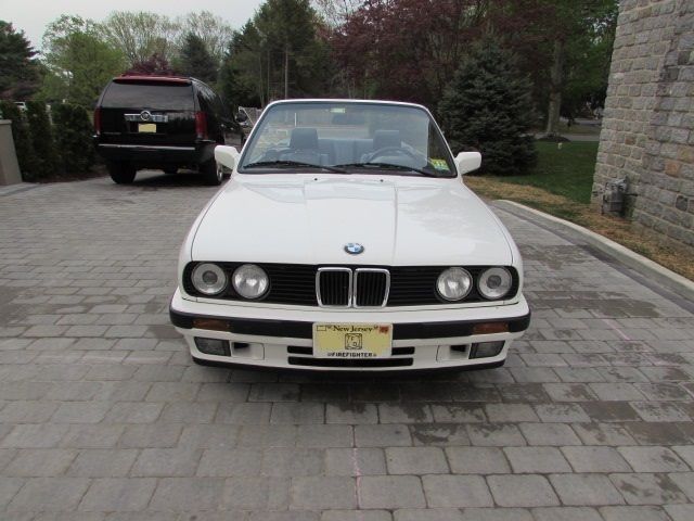 1991 BMW 3-Series e30