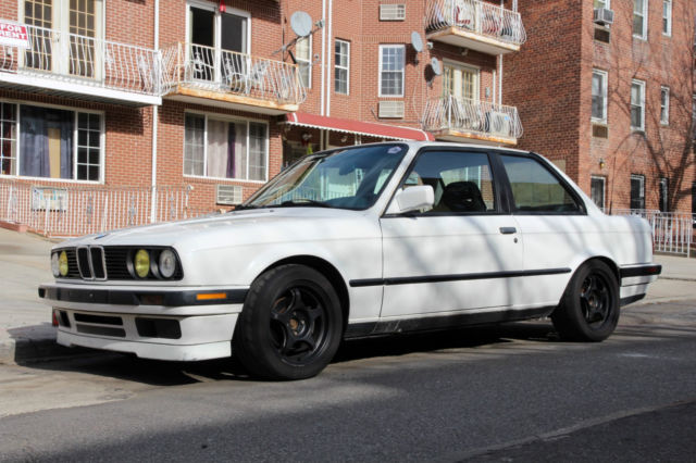 1991 BMW 3-Series 318iS