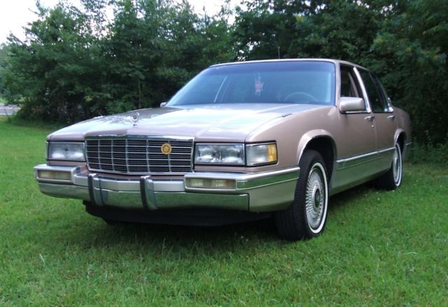 1991 Cadillac DeVille Deluxe