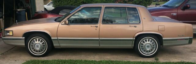 1991 Cadillac DeVille Touring