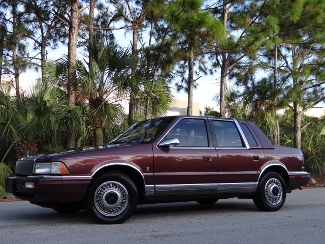 1991 Chrysler LeBaron LANDAU
