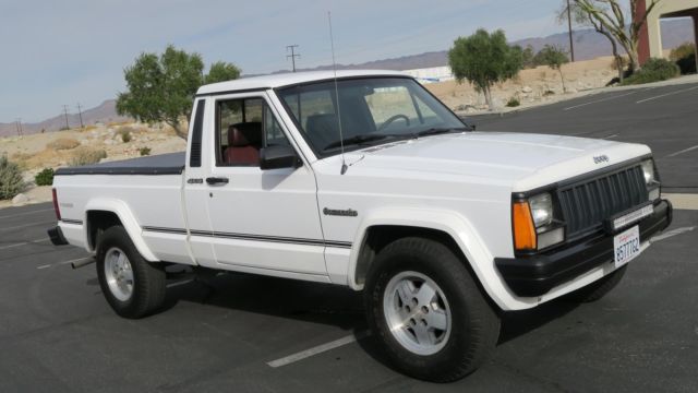 1991 Jeep Comanche Pioneer 4X4 4.0 HO! 5 SPEED! CLEAN 148,048 MILES!