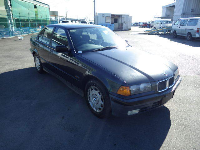 1992 BMW 3-Series Base Sedan 4-Door