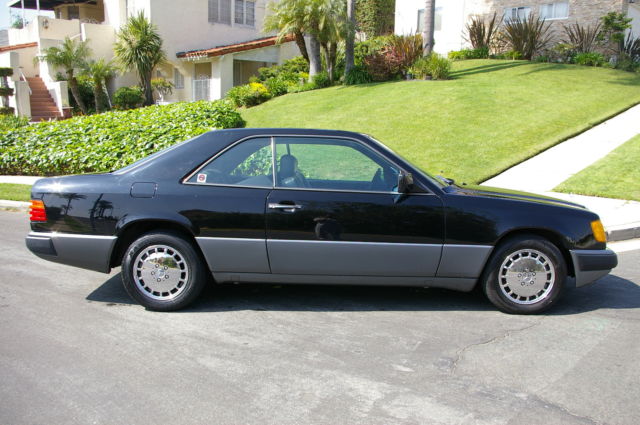 1992 Mercedes-Benz 300-Series 2 DOOR COUPE