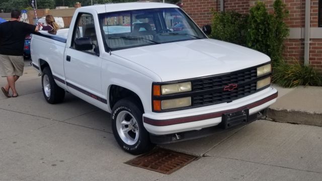 1992 Chevrolet C/K Pickup 1500 Sport