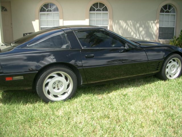 1992 Chevrolet Corvette black