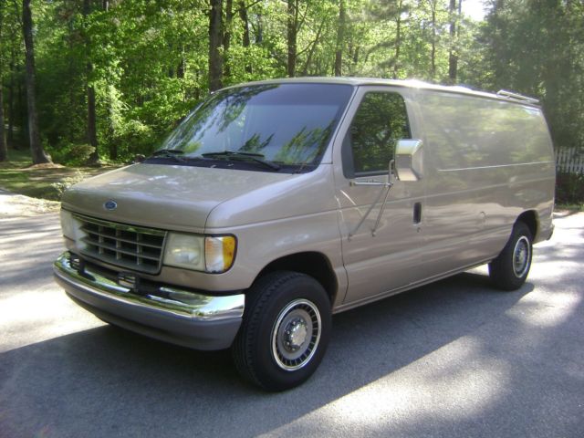 1992 Ford E-Series Van XLT