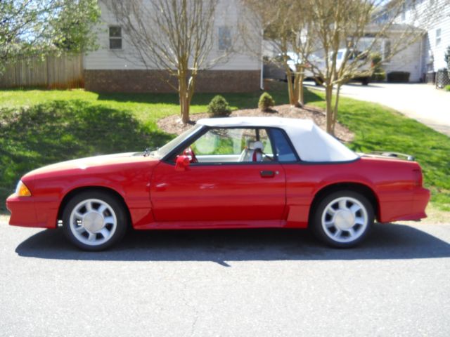1992 Ford Mustang Convertible