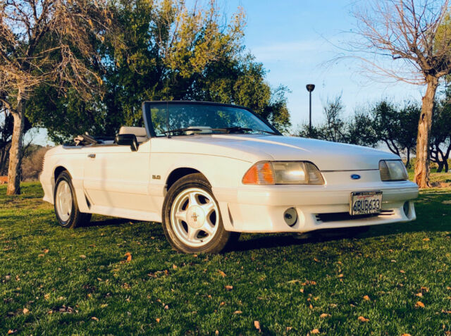 1992 Ford Mustang GT Convertible, 5.0 Auto,75,000 Miles - Perfect