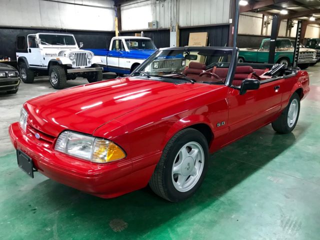 1992 Ford Mustang LX Sport