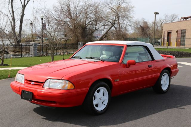 1992 Ford Mustang LX CONVERTIBLE