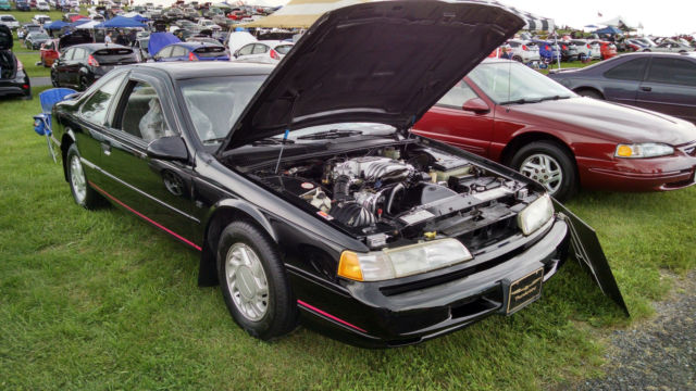 1992 Ford Thunderbird Sport