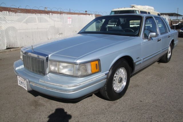 1992 Lincoln Town Car Cartier Automatic 