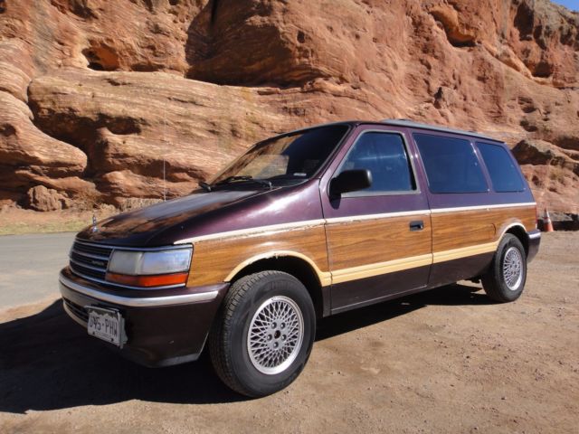 1992 Plymouth Voyager