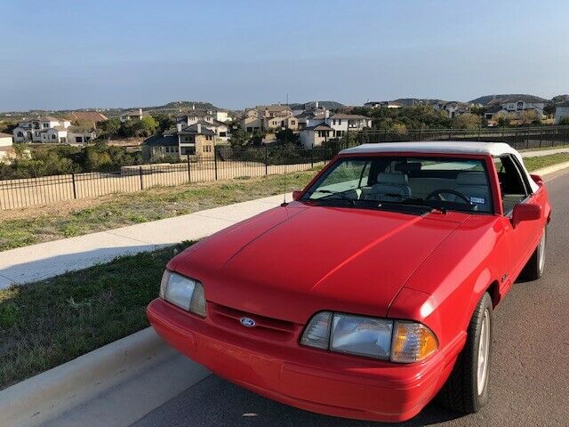 1992 Ford Mustang Summer Edition
