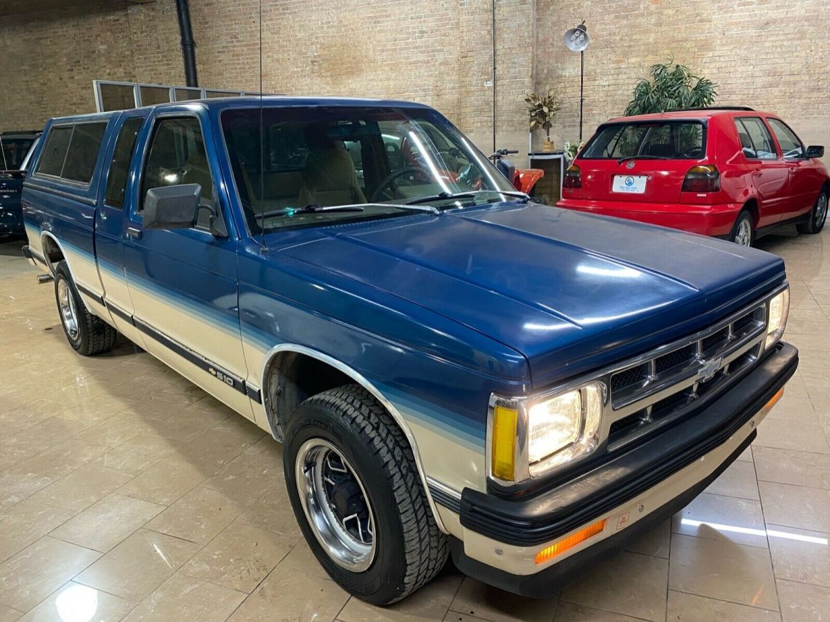 1993 Chevrolet S-10 Tahoe 2dr Extended Cab SB
