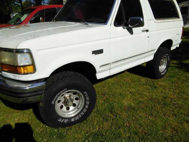 1993 Ford Bronco XL