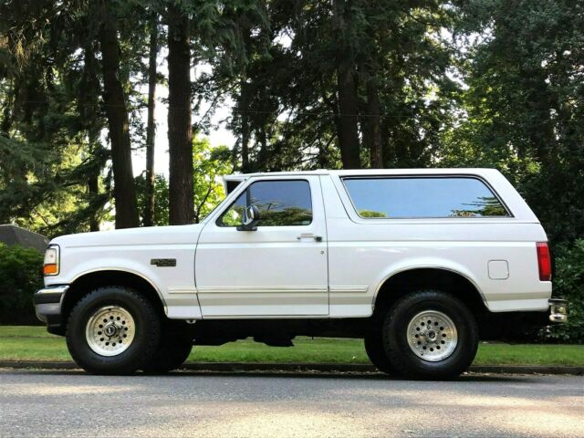 1993 Ford Bronco XLT