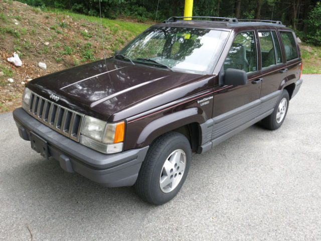1993 Jeep Grand Cherokee SUPER LOW MILEAGE WELL MAITAINED