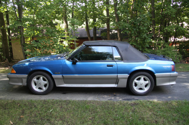 19930000 Ford Mustang GT