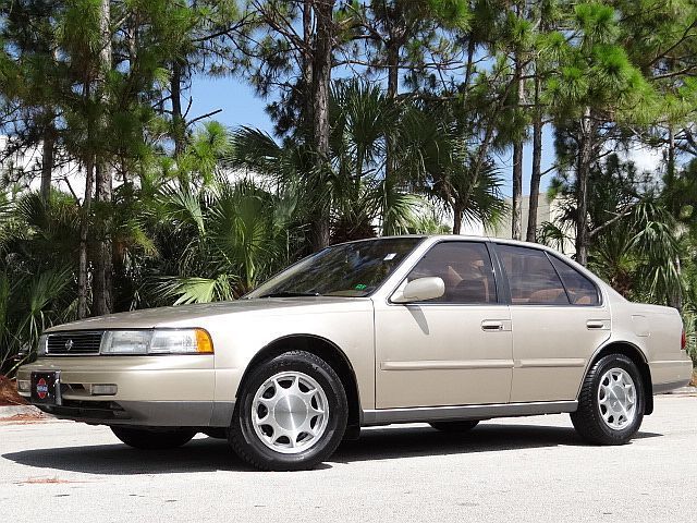 19930000 Nissan Maxima GX