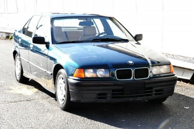 1994 BMW 3-Series Base Sedan 4-Door