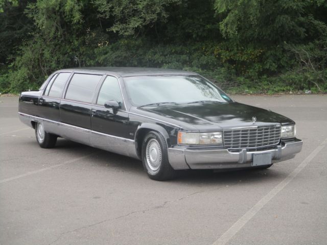 1994 Cadillac Fleetwood Brougham LIMOUSINE 1 OWNER! 21K MLS ONLY! COLD A/C