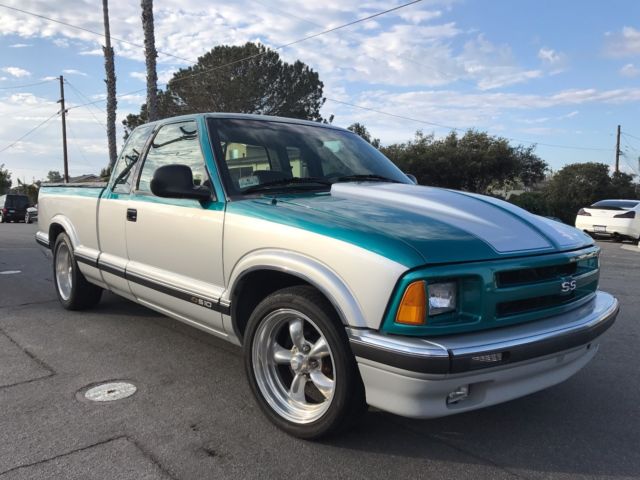 1994 Chevrolet S-10 LS Extended Cab
