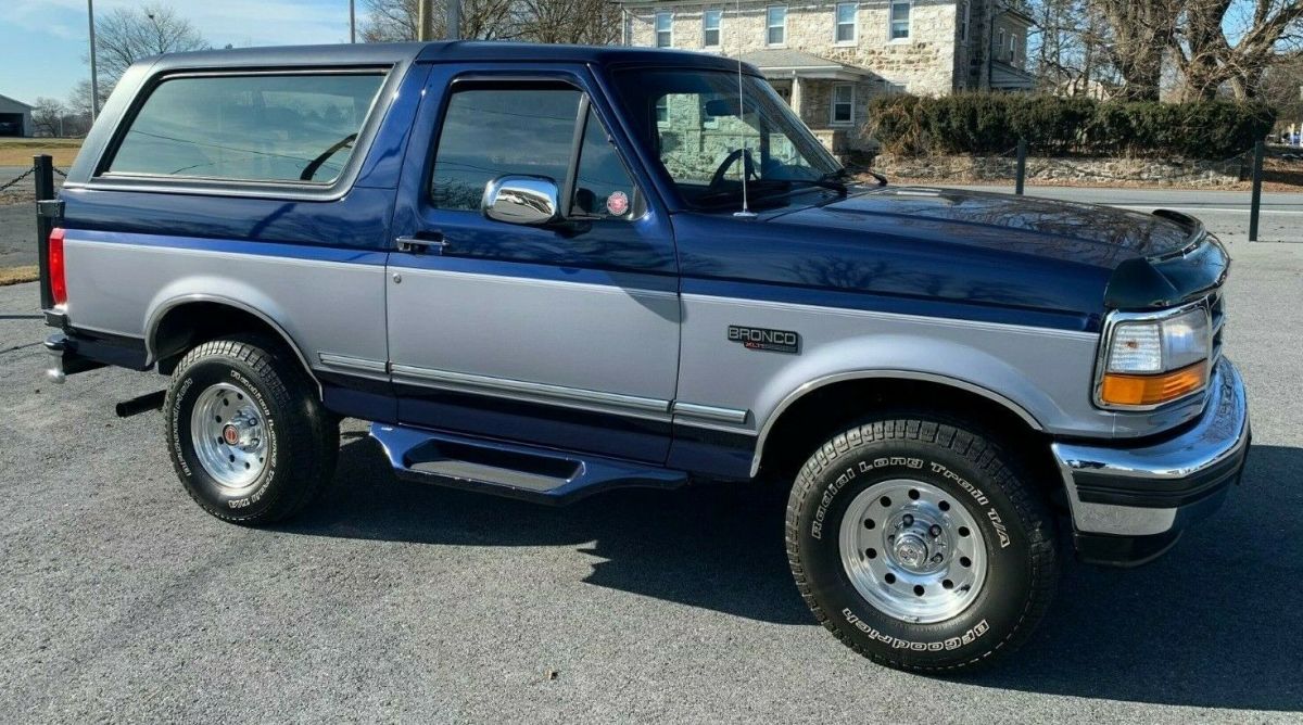 1994 Ford Bronco XLT 2 Door 4X4