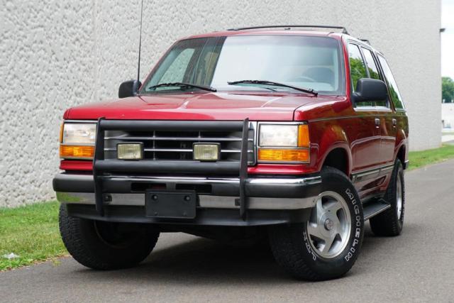 1994 Ford Explorer XLT 4x4 ONLY 24K MILES DRIVES GREAT SUPER CLEAN