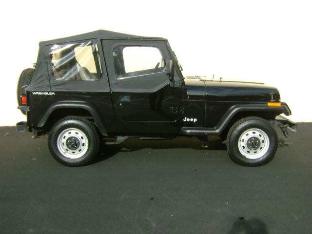 19940000 Jeep Wrangler S 2dr