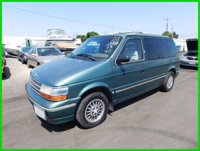 1994 Plymouth Voyager LE