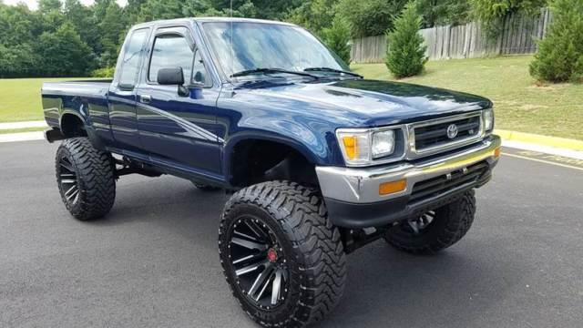 1994 Toyota Pickup DX V6 2dr 4WD Extended Cab SB Manual 5-Speed 4WD V6 3.0L for sale: photos 1994 Toyota Pickup 4x4 Stock Tire Size