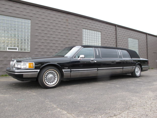 1993 Lincoln Town Car Limo