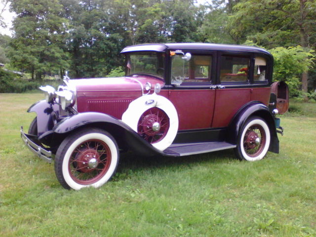 1930 Ford Model A Town Sedan