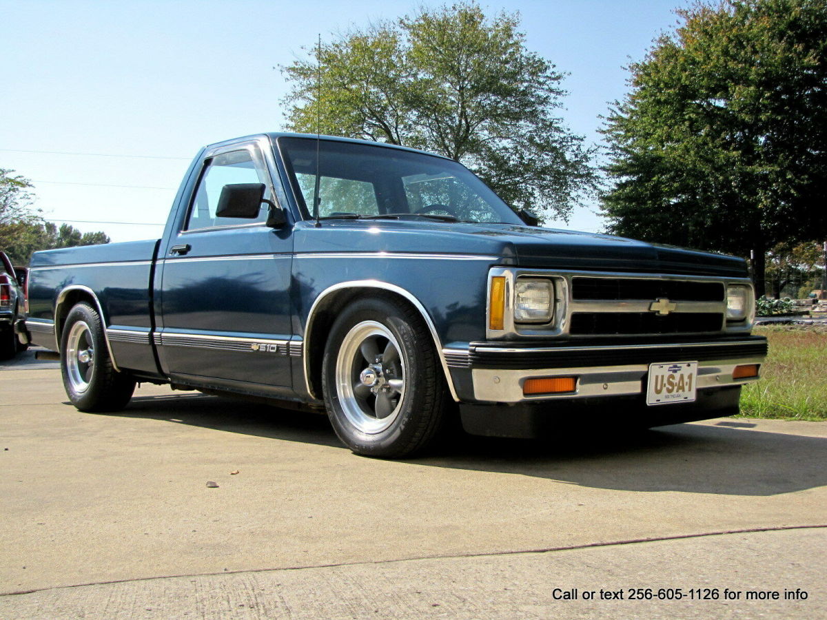 1992 Chevrolet S-10 4.3 V6 AUTOMATIC BELLTECH PROFESSIONALLY LOWERED !