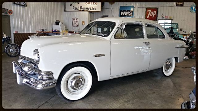 51 White Tudor Deluxe Classic Show Car Coupe Manual 3 On The Tree Chrome Wms 50 For Sale Photos Technical Specifications Description