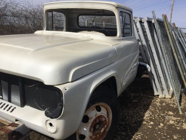1957 Ford F-600 Ford