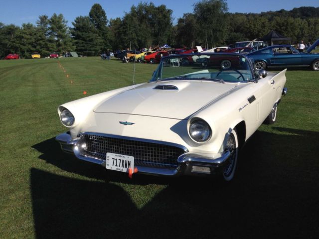 1957 Ford Thunderbird REMOVABLE HARD TOP